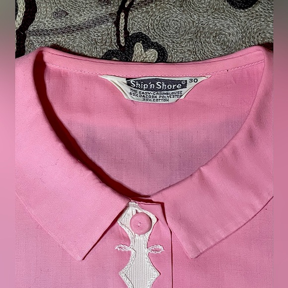 🖤 Vintage 🖤 Darling Bubble Gum Pink Short Sleeve Blouse by Ship n’ Shore 🖤 - Picture 2 of 9